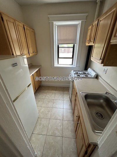 Allston Studio 1 Bath Boston - $1,900 No Fee