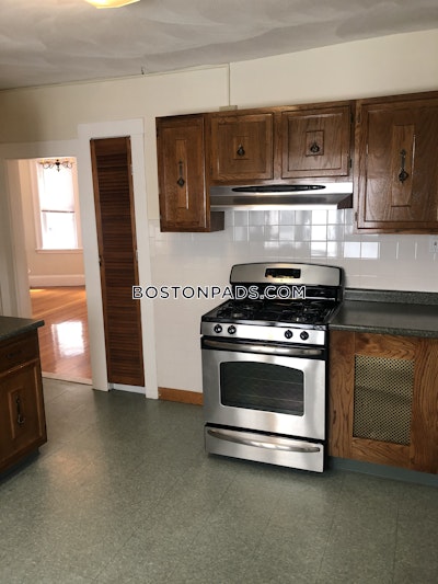 Somerville 3 Bed 1 Bath SOMERVILLE  Tufts - $3,250