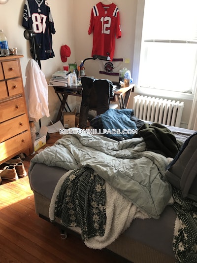 Mission Hill 4 Beds 1 Bath Boston - $5,800