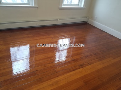 Cambridge 3 Bed, 1 Bath Unit  East Cambridge - $3,100