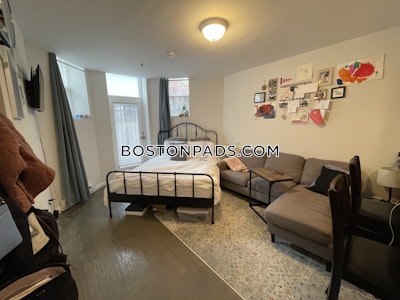 Fenway/kenmore Apartment for rent Studio 1 Bath Boston - $2,200