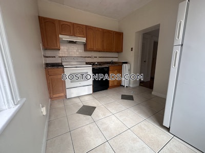 Brookline 2 Bed 1 Bath BROOKLINE- BOSTON UNIVERSITY $3,500  Boston University - $3,600